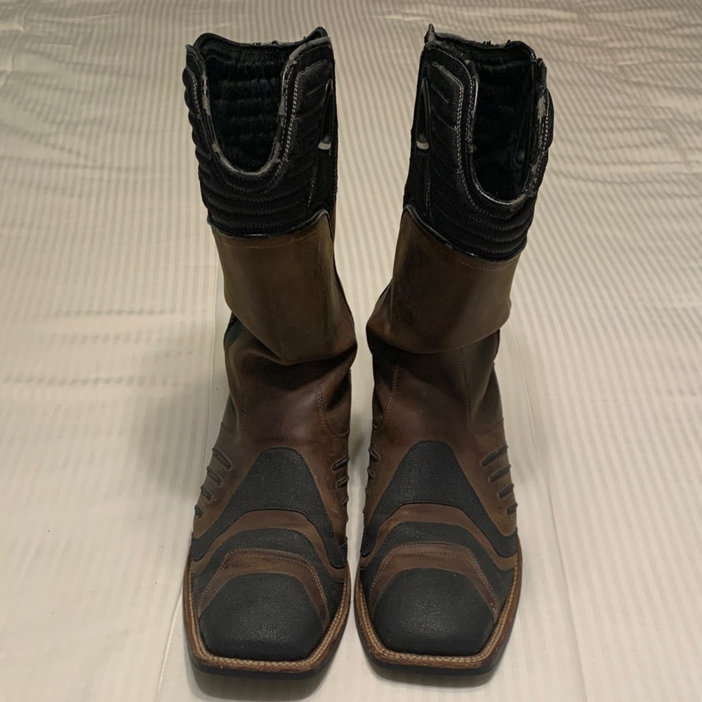 Ariat Men's Black and Brown Leather Boots